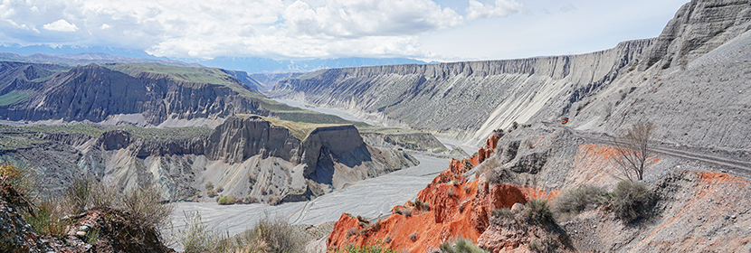 礦產(chǎn)場(chǎng)地調(diào)查